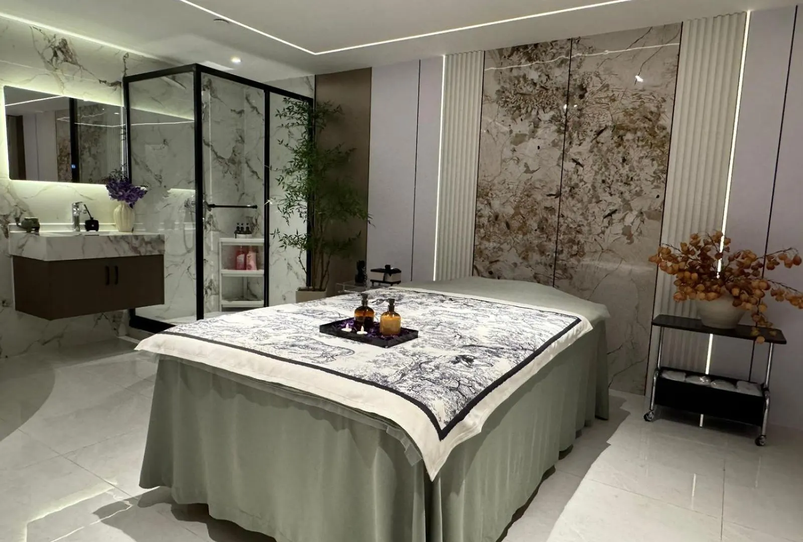 Queen Palace Hotel Abu Dabi 4*,  Birleşik Arap Emirlikleri